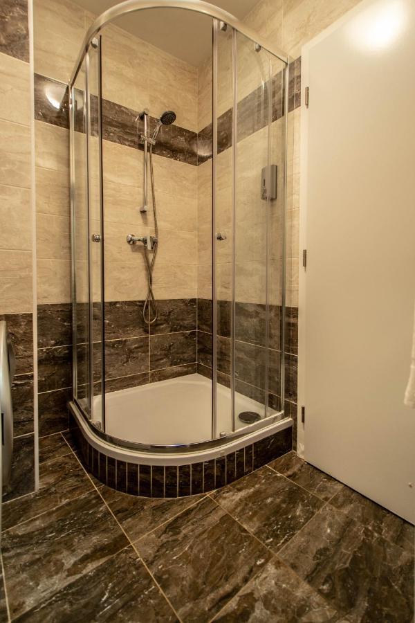 Ruzova By Ruterra Apartamento Praga