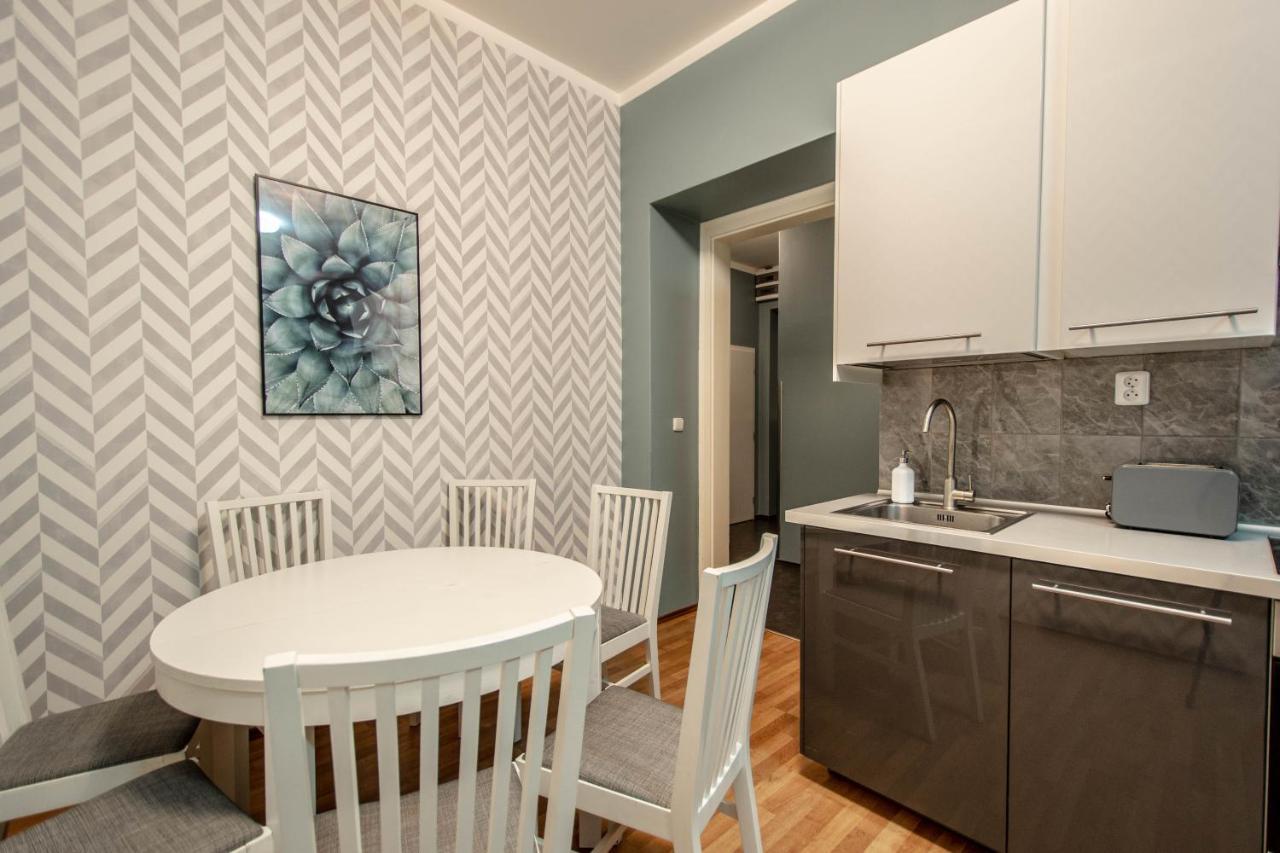 Ruzova By Ruterra Appartement Praag